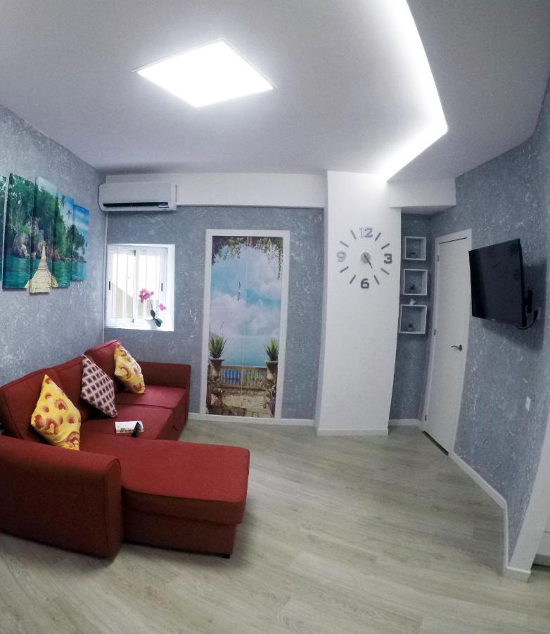 Fantastic 2 Bedrooms, Just 20 Meters From Ocean Playa de las Americas  Ngoại thất bức ảnh